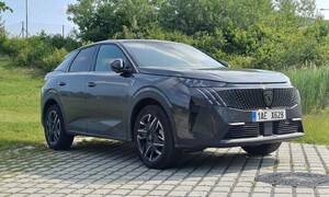 Recenze & testy: Peugeot 3008: Odvážný krok směrem z průměru